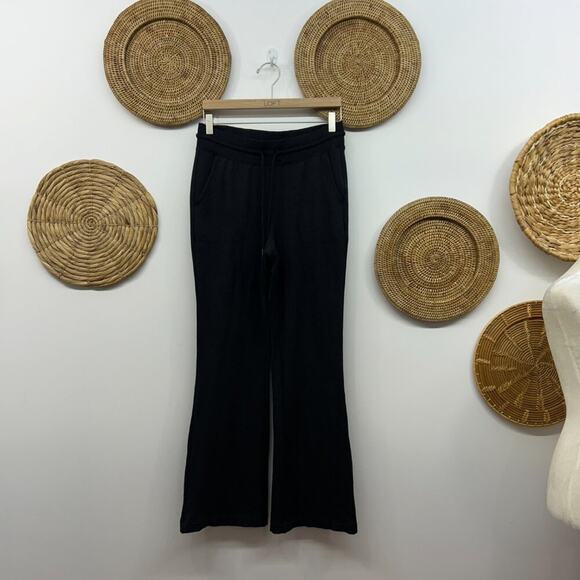 Athleta Black Drawstring Flare Wide Leg Sweats Sweat Pants Athleisure Small - Picture 1 of 6